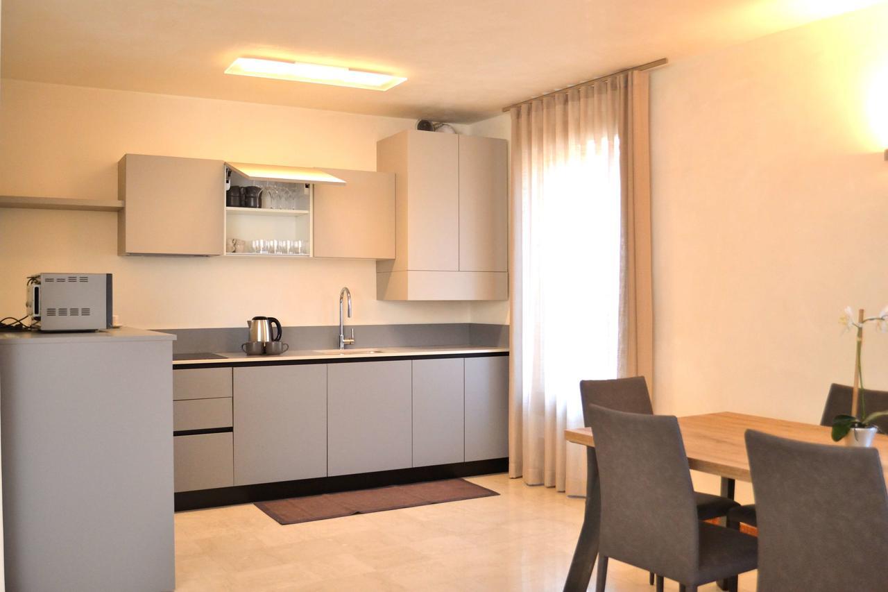 Portico Oscuro Deluxe Apartment - Centro Citta Тревизо Экстерьер фото